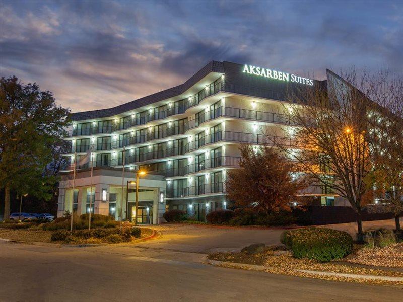Aksarben Suites Trademark Collection By Wyndham Омаха Екстериор снимка